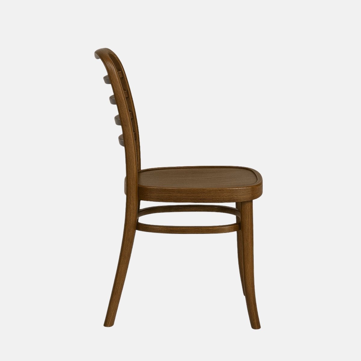 Vienna dining Chair – classic bentwood wooden dining chair with beech frame and veneer seat, ideal for restaurants, cafés, and hotel interiors.